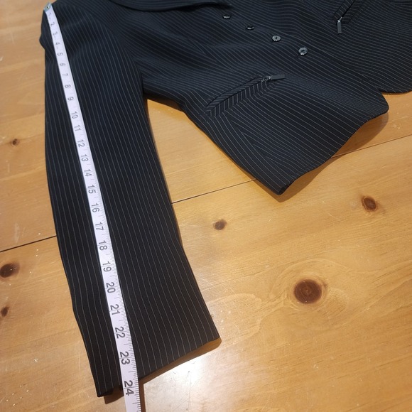 Tahari ASL 2pc Jacket + Skirt Suit Womens 4 Black Pinstripe Pleated Career Exec - Picture 12 of 16
